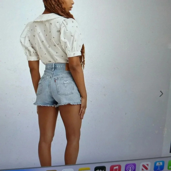 Levis 501 original fit high rise women’s shorts fault line medium wash - Picture 2 of 8